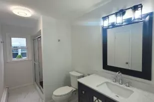 360 New York Ave, Lyndhurst Township, NJ 07071 - Photo 3