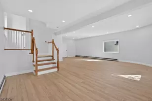182 N Maple Ave, East Orange, NJ 07017 - Photo 5