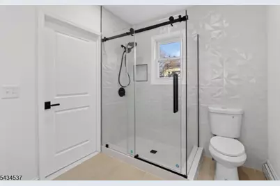 182 N Maple Ave, East Orange, NJ 07017 - Photo 25