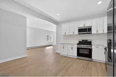 182 N Maple Ave, East Orange, NJ 07017 - Photo 11