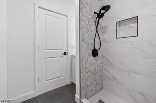 182 N Maple Ave, East Orange, NJ 07017 - Photo 21