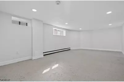182 N Maple Ave, East Orange, NJ 07017 - Photo 33