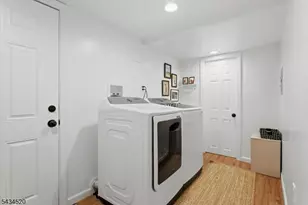 366 Maplewood Ave, Kenilworth, NJ 07033 - Photo 25