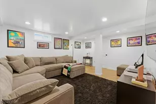 366 Maplewood Ave, Kenilworth, NJ 07033 - Photo 19