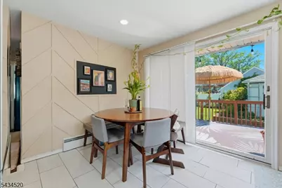 366 Maplewood Ave, Kenilworth, NJ 07033 - Photo 9