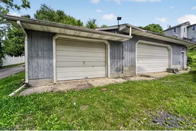 139 N Prospect St, Lopatcong Township, NJ 08865 - Photo 5