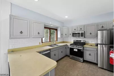 139 N Prospect St, Lopatcong Township, NJ 08865 - Photo 29