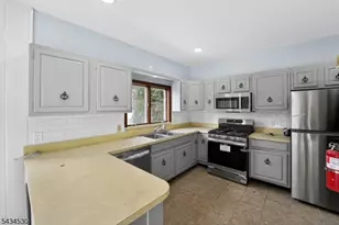 139 N Prospect St, Lopatcong Township, NJ 08865 - Photo 29