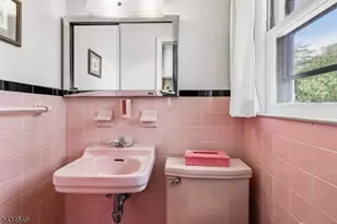 1355 Ratzer Rd, Wayne, NJ 07470 - Photo 27