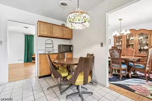 1355 Ratzer Rd, Wayne, NJ 07470 - Photo 17