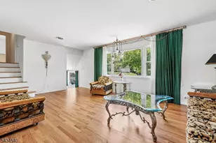 1355 Ratzer Rd, Wayne, NJ 07470 - Photo 11