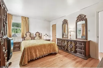 1355 Ratzer Rd, Wayne, NJ 07470 - Photo 25