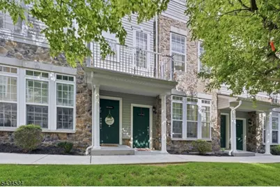 13 Dahlia Ln, Garfield, NJ 07646 - Photo 3