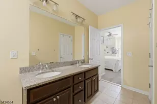 13 Dahlia Ln, Garfield, NJ 07646 - Photo 21
