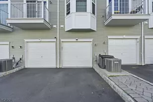 13 Dahlia Ln, Garfield, NJ 07646 - Photo 23