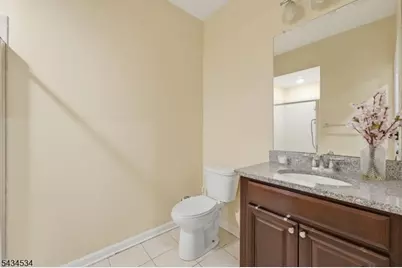 13 Dahlia Ln, Garfield, NJ 07646 - Photo 13