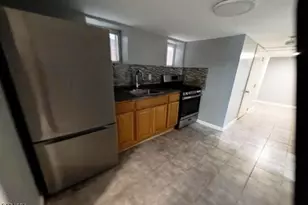25 Maple Ave, Irvington, NJ 07111 - Photo 23