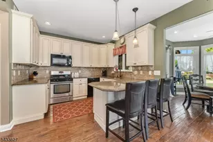 15 Foxwood Ln, Lopatcong Township, NJ 08865 - Photo 13