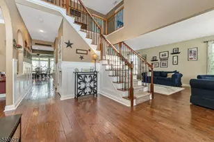 15 Foxwood Ln, Lopatcong Township, NJ 08865 - Photo 7