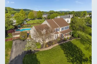 15 Foxwood Ln, Lopatcong Township, NJ 08865 - Photo 1