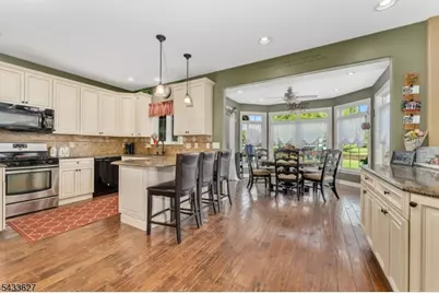 15 Foxwood Ln, Lopatcong Township, NJ 08865 - Photo 17