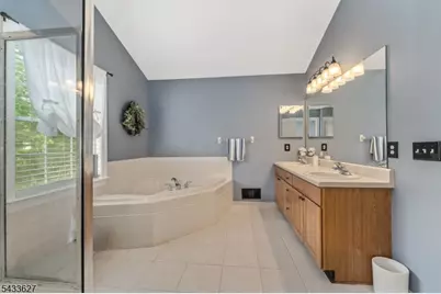 15 Foxwood Ln, Lopatcong Township, NJ 08865 - Photo 21