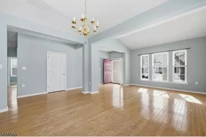 56 Kensington Cir, White Township, NJ 07823 - Photo 5
