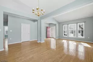 56 Kensington Cir, White Township, NJ 07823 - Photo 5