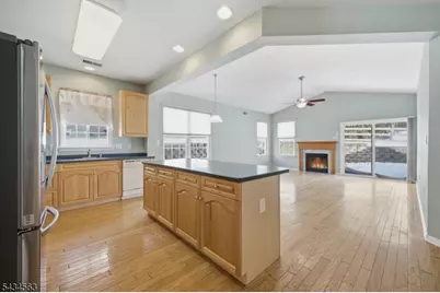56 Kensington Cir, White Township, NJ 07823 - Photo 11