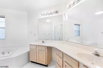 29 Heatherwood Lane, Bedminster Township, NJ 07921 - Photo 19