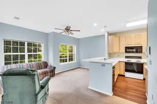 29 Heatherwood Ln, Bedminster Township, NJ 07921 - Photo 13