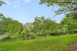 29 Heatherwood Ln, Bedminster Township, NJ 07921 - Photo 27