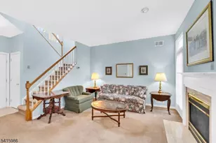 29 Heatherwood Ln, Bedminster Township, NJ 07921 - Photo 9