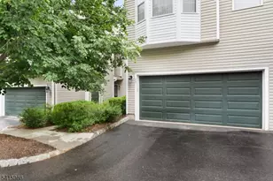 29 Heatherwood Ln, Bedminster Township, NJ 07921 - Photo 1