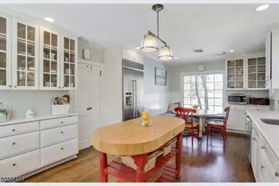 136 Hobart Ave, Millburn, NJ 07078 - Photo 9