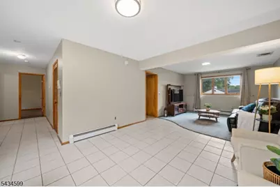 191 Pershing Rd, Clifton, NJ 07013 - Photo 15