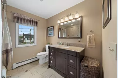 191 Pershing Rd, Clifton, NJ 07013 - Photo 13
