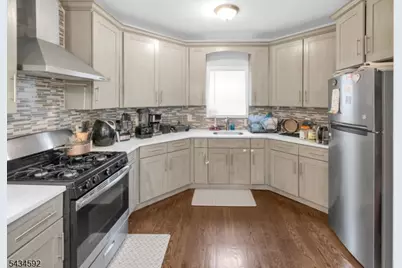 87 N 19th St, East Orange, NJ 07017 - Photo 5