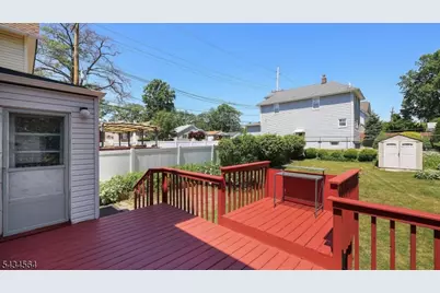 61 W Clay Ave, Roselle Park, NJ 07204 - Photo 23