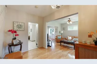 61 W Clay Ave, Roselle Park, NJ 07204 - Photo 7