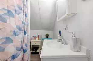 401 E 19th St, Paterson, NJ 07524 - Photo 25