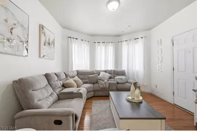 401 E 19th St, Paterson, NJ 07524 - Photo 13
