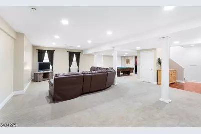 7 Chilton Rd, Chester, NJ 07930 - Photo 39