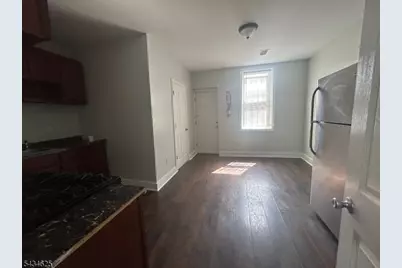 150 Stuyvesant Ave #1R, Newark, NJ 07106 - Photo 7