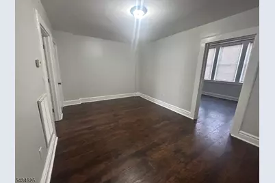 150 Stuyvesant Ave #1R, Newark, NJ 07106 - Photo 3