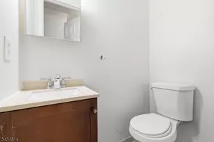 10 Leahy Ct, Franklin Township, NJ 08873 - Photo 15