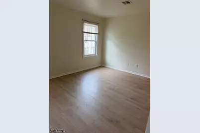 10 Leahy Ct, Franklin Township, NJ 08873 - Photo 19