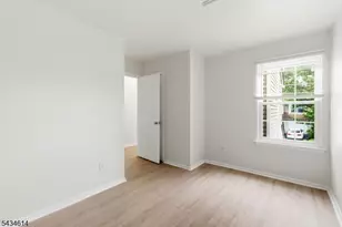 10 Leahy Ct, Franklin Township, NJ 08873 - Photo 21