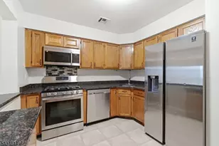 10 Leahy Ct, Franklin Township, NJ 08873 - Photo 13