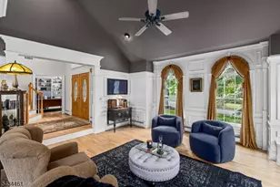 22 Hawthorn Dr, Roxbury Township, NJ 07876 - Photo 3